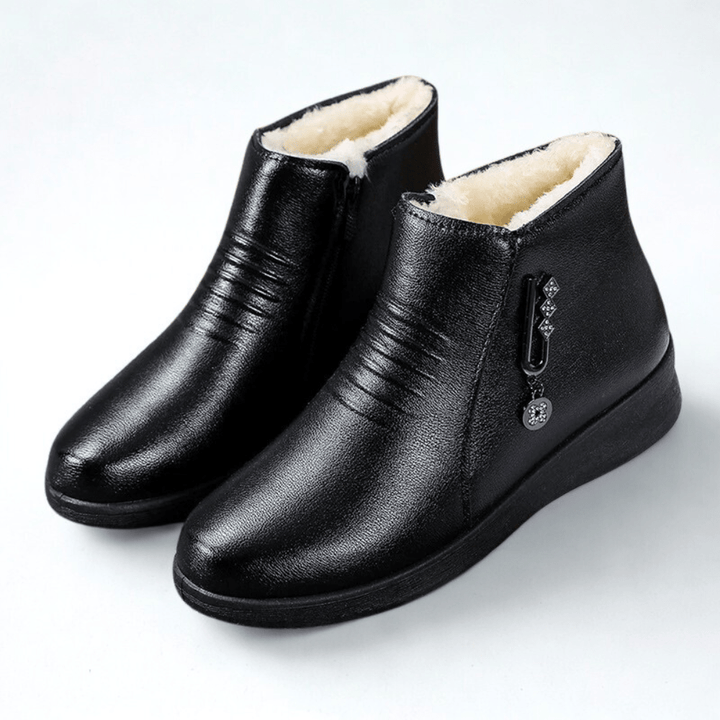 Bequeme Damen Winterstiefel mit Reißverschluss in Schwarz 1