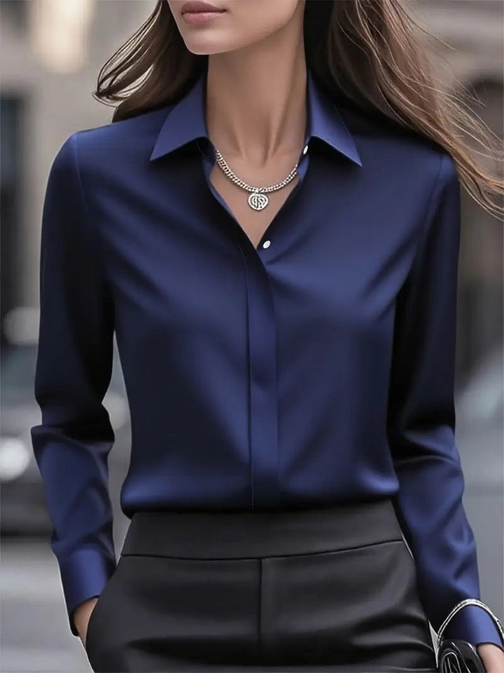 Blusa de Mujer en Seda Refinada en Azul oscuro