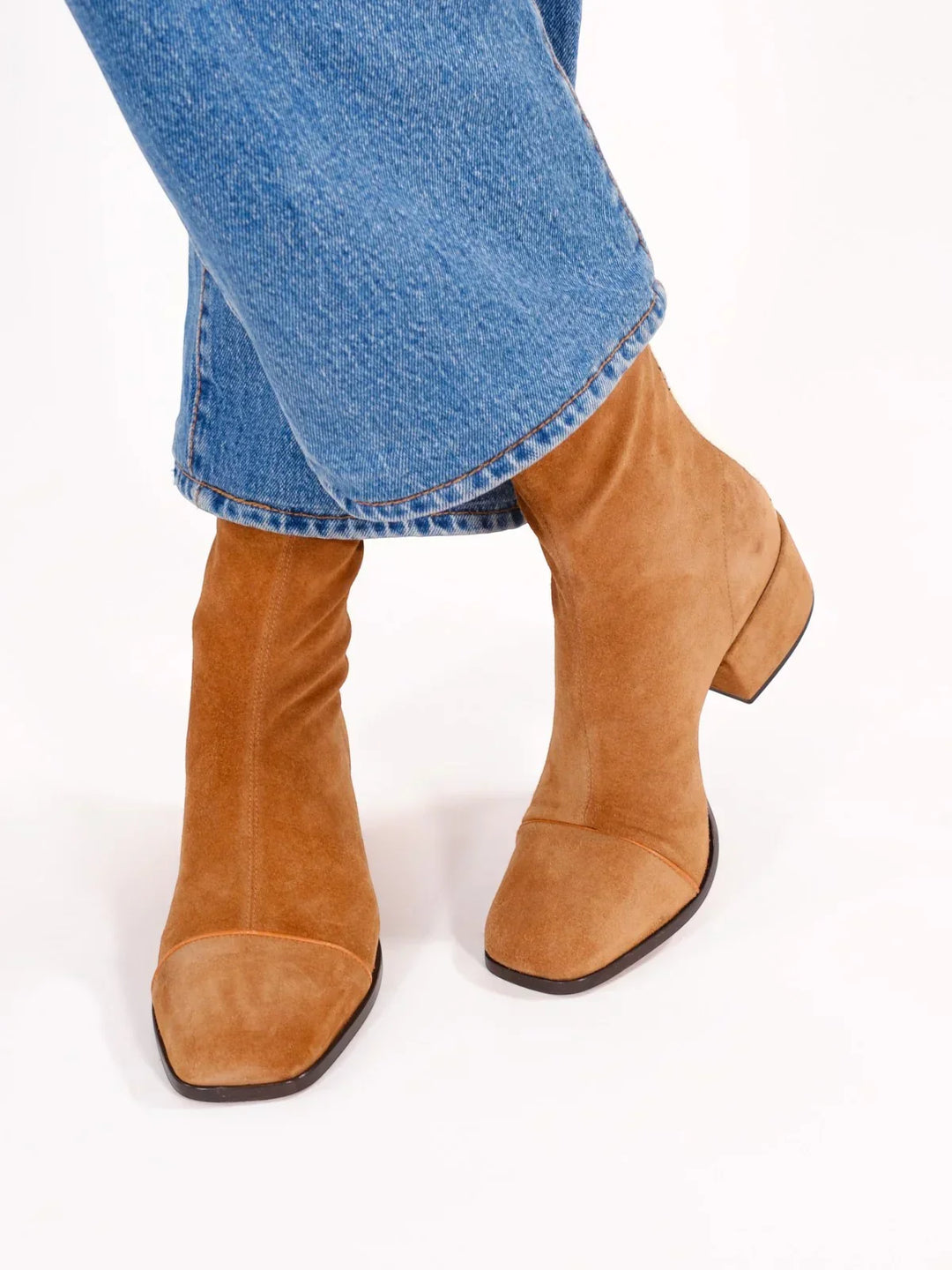 Botines de gamuza elegantes para otoño en Beige