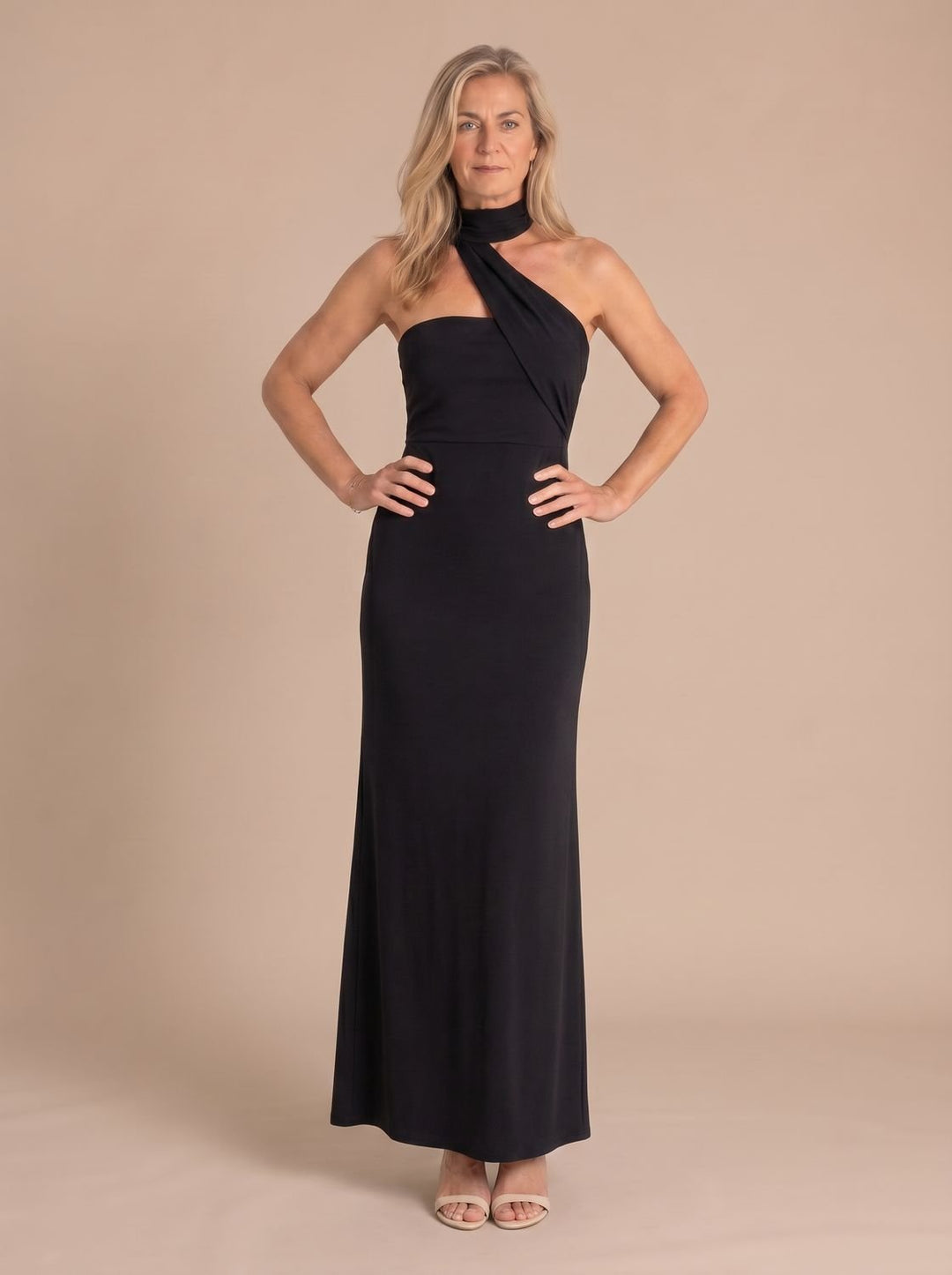 Damen Abendkleid Neckholder Maxi für Hochzeiten in Schwarz
