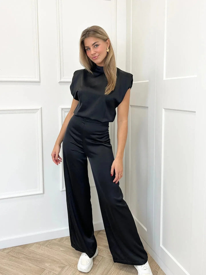Damen Eleganter Satin-Jumpsuit mit Weiten Hosen in Schwarz
