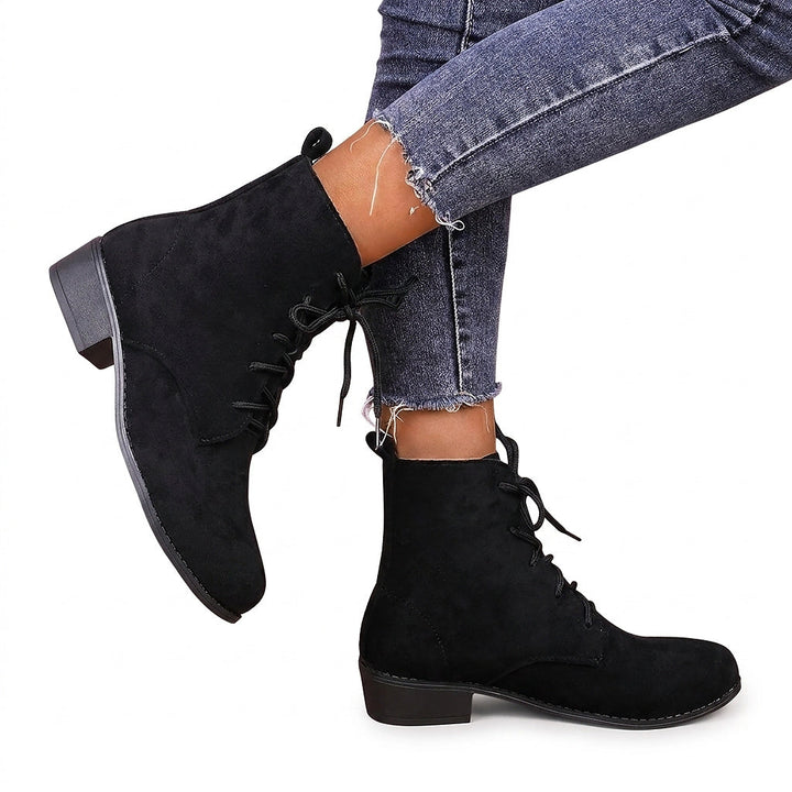 Damen Herbststiefel mit Blockabsatz und Schnürung in Schwarz