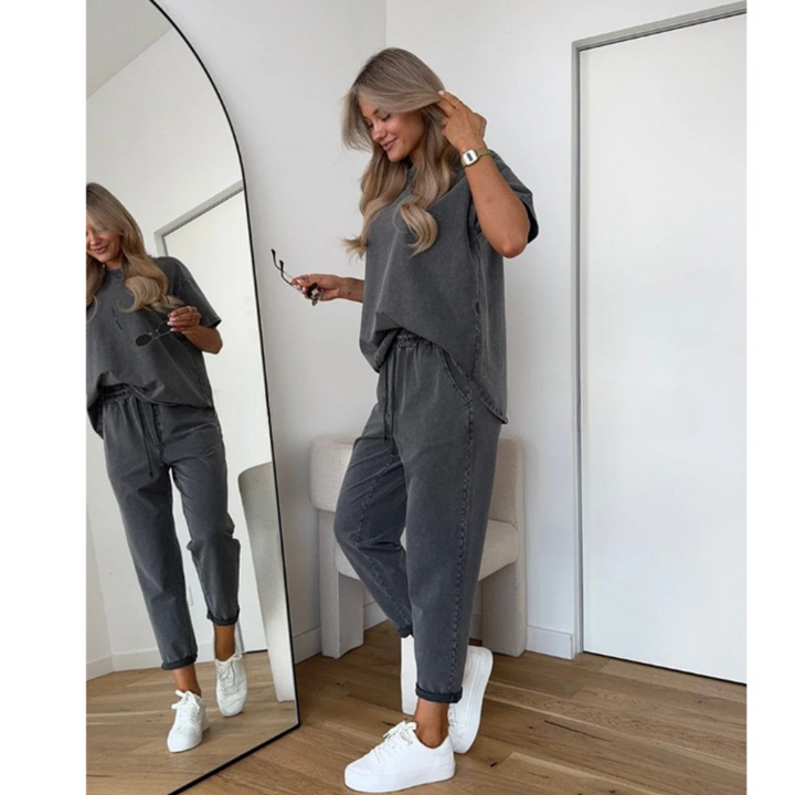 Damen Hosenanzug leicht und elegant in Grau