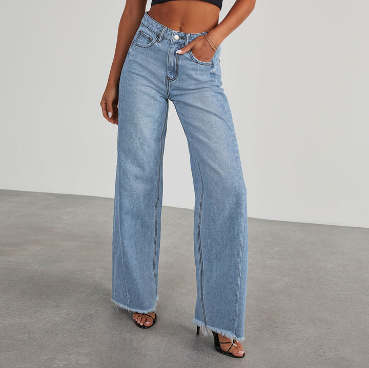 Damen Jeans mit ausgefranstem Saum und weitem Bein in Hellblau