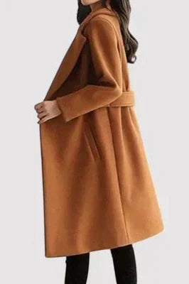 Damen langer Wintermantel mit Gürtel in Beige 4
