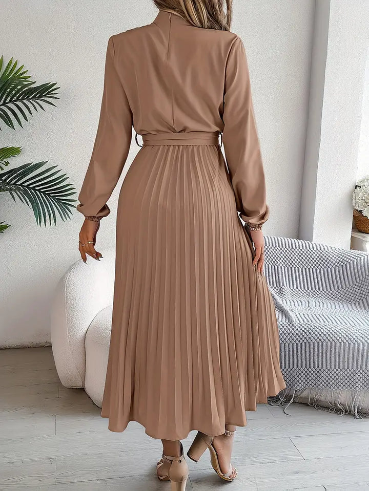 Damen Langes Abendkleid im Plissee-Stil (10)