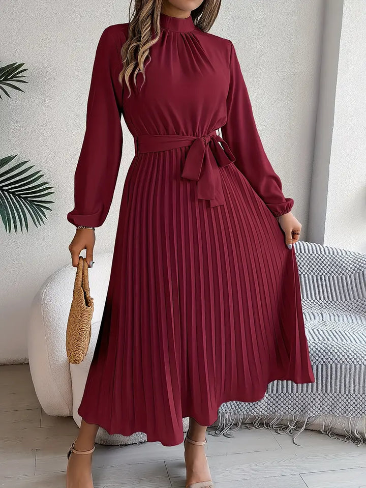 Damen Langes Abendkleid im Plissee-Stil in Bordeaux