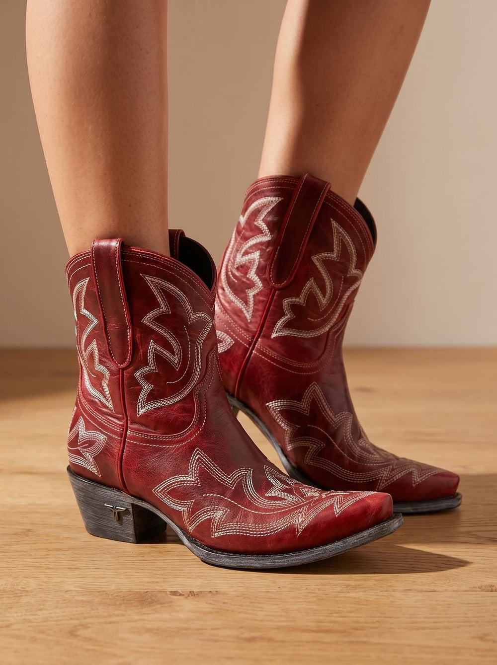 Damen Lederstiefel im Western-Stil mit Stickerei in Rot