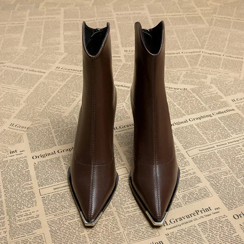 Damen Stiefeletten mit Absatz in elegantem Stil (6)