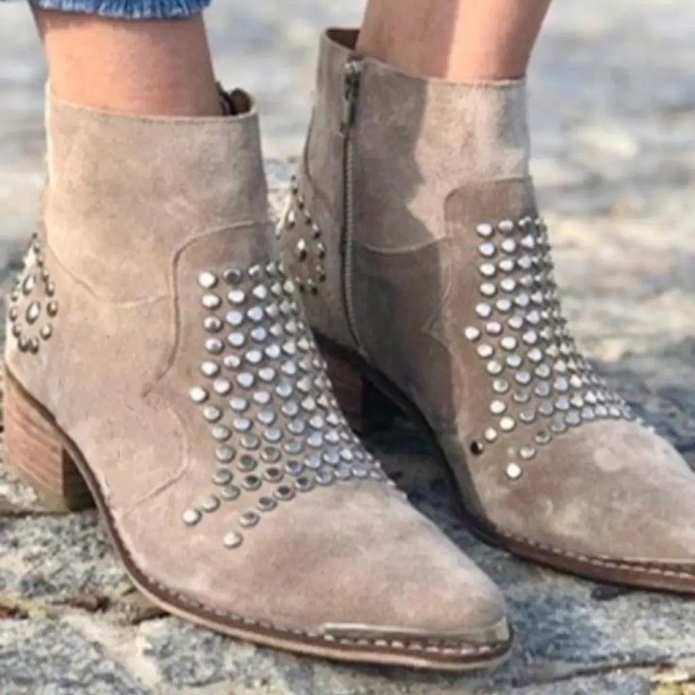 Damen Stiefeletten mit kantigen Nieten-Details (2)