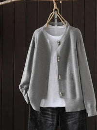 Laura | Damen Strickjacke Entspannter Schnitt Klassischer Stil
