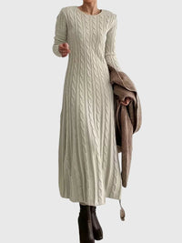 Helena | Damen Strickkleid Maxi im klassischen Zopfmuster