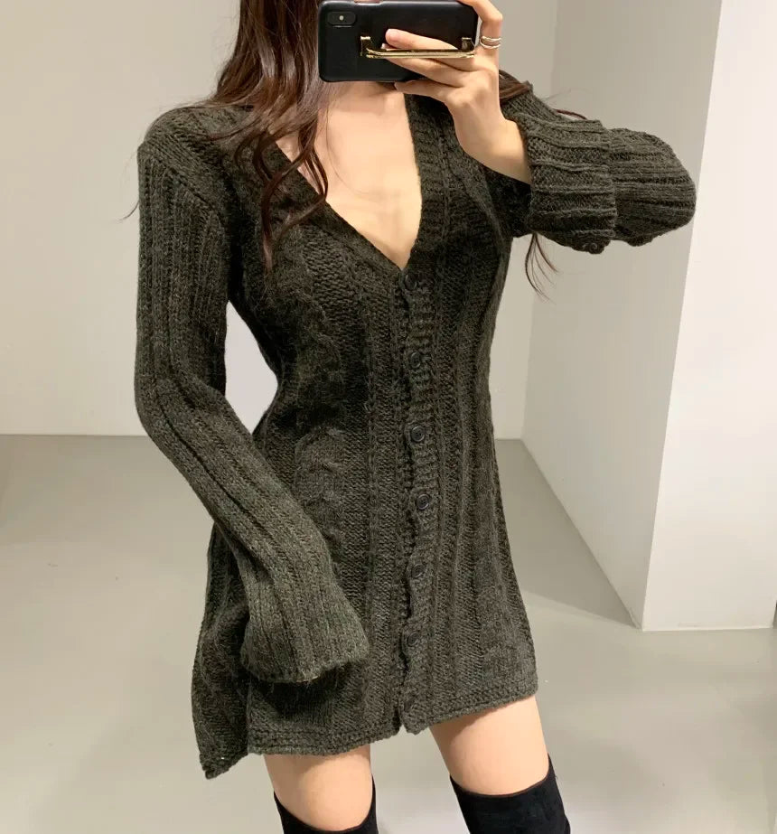 Damen Strickkleid mit Zopfmuster für Herbst in Khaki