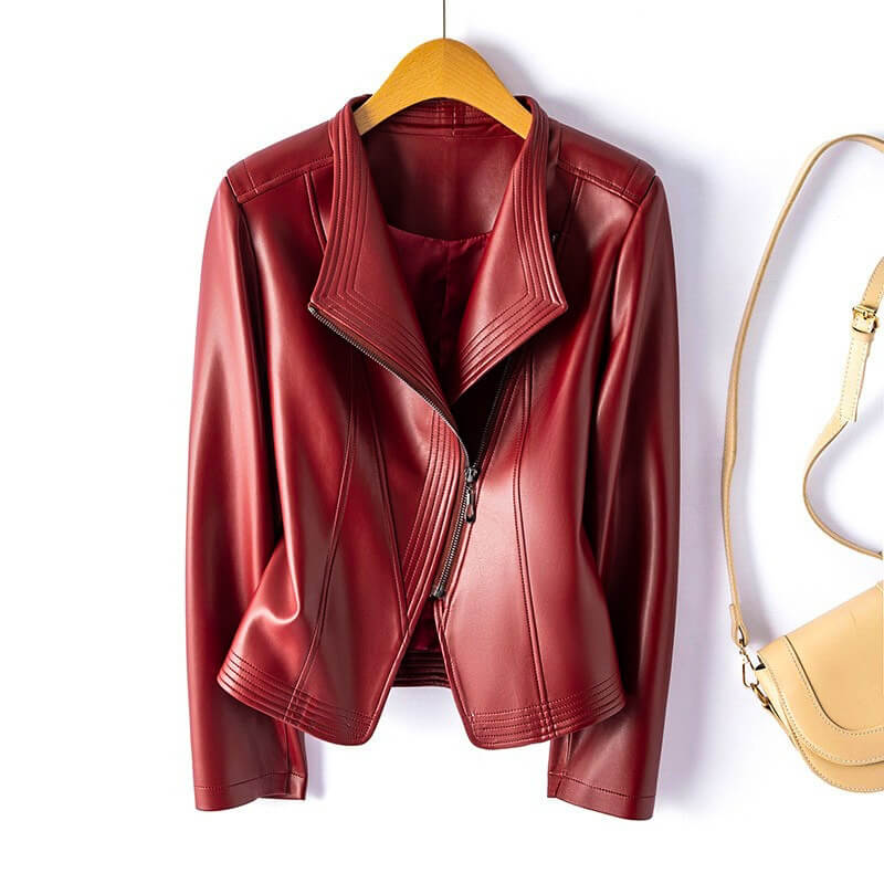 Damen Wintermantel aus Leder im modernen Schnitt in Crimson Red