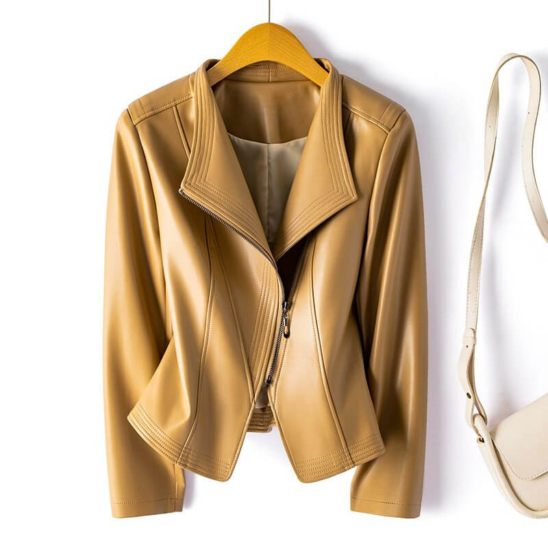 Damen Wintermantel aus Leder im modernen Schnitt in Warm Beige