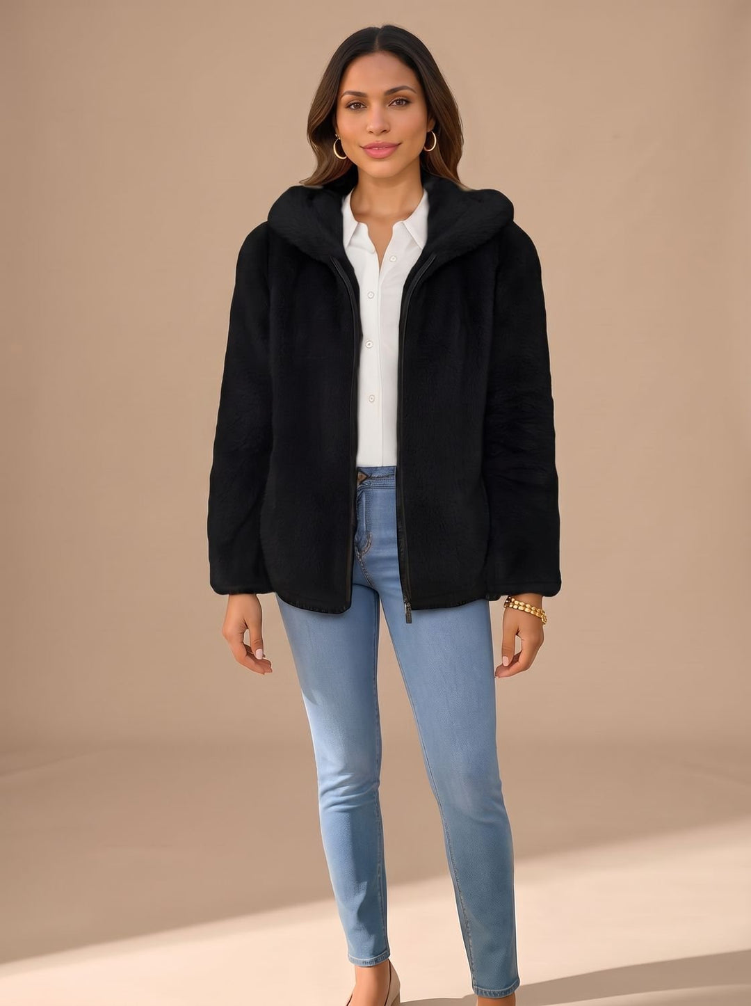 Damen Wintermantel aus Teddyfleece mit Kapuze in Schwarz