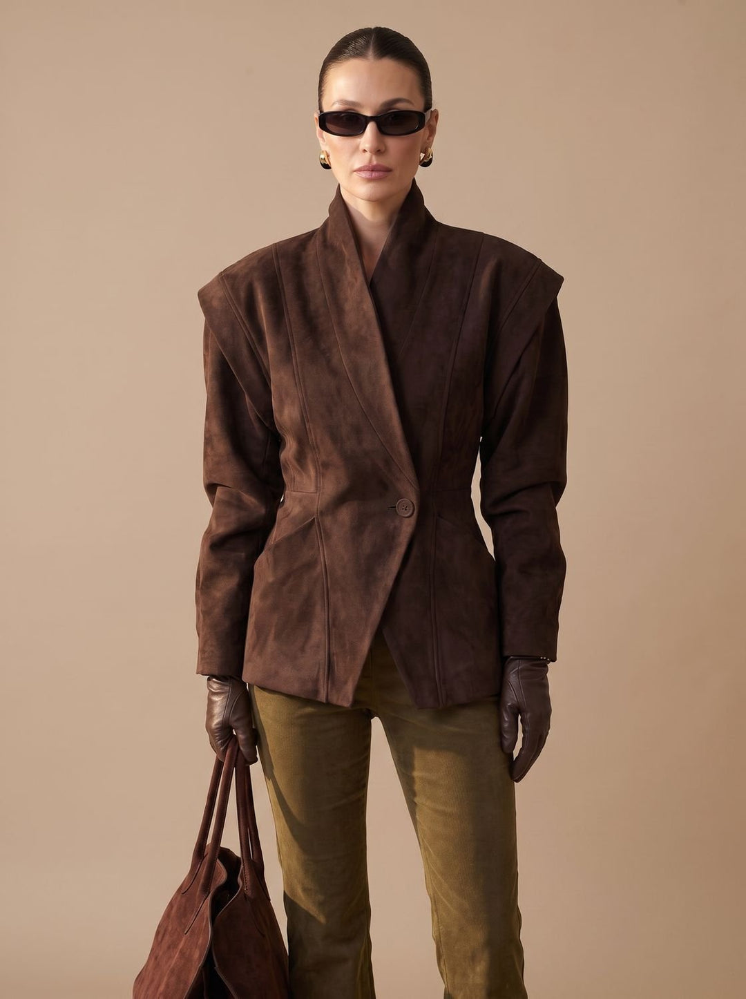 Damen Wintermantel aus Wildleder-Optik im Wickel-Stil in Braun