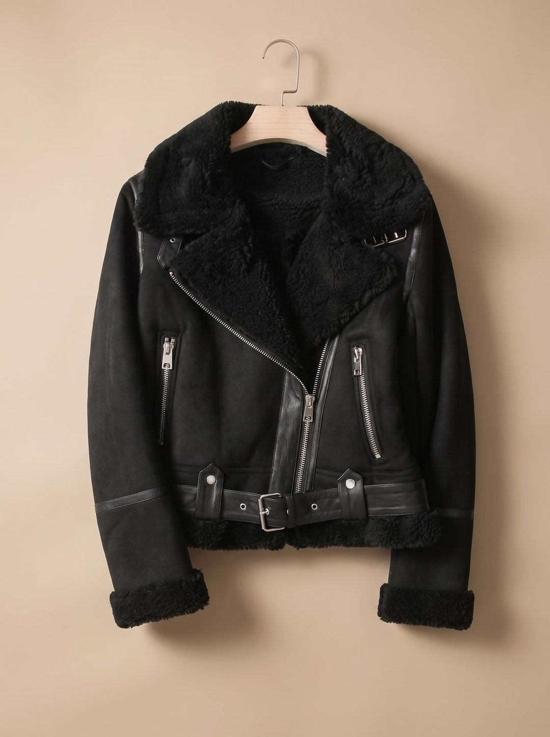 Damen Wintermantel im Biker-Stil mit Lammfell in Schwarz