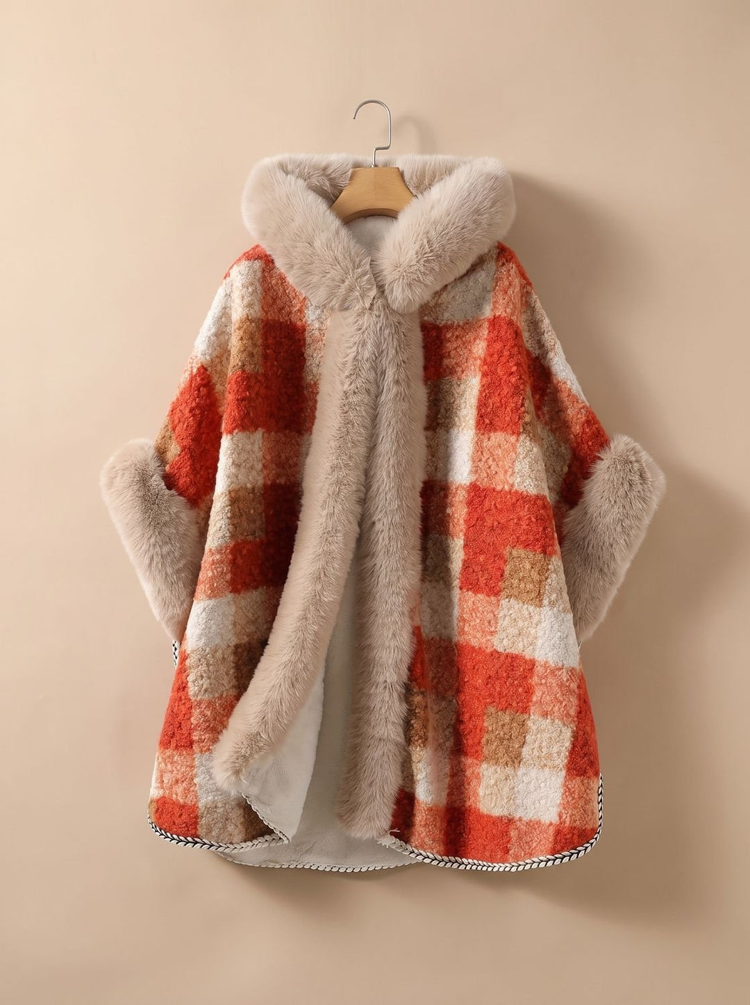Damen Wintermantel im Cape-Stil mit Kunstfellkragen in Orange
