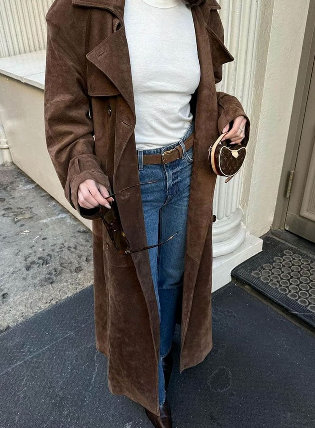 Damen Wintermantel im Trenchcoat-Stil aus Wildleder