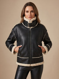 Victoria | Damen Wintermantel mit Sherpa-Futter aus Kunstleder