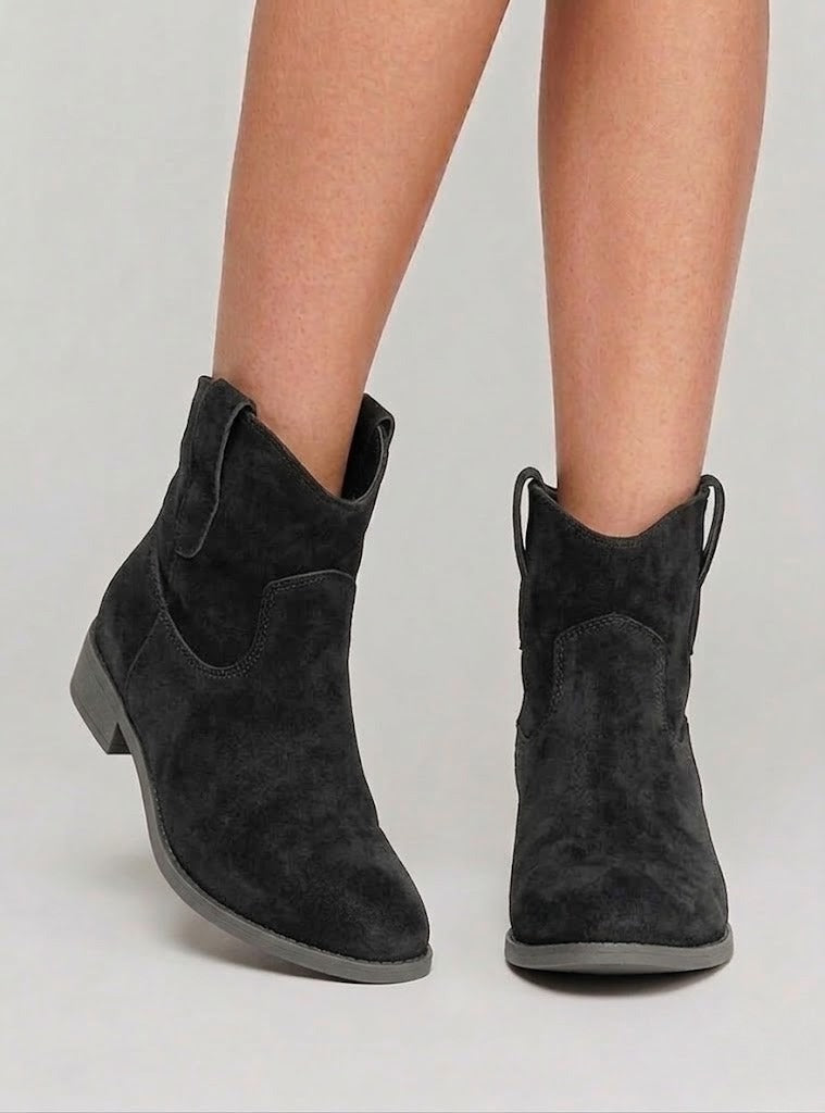 Damen Winterstiefel modern elegant western in Schwarz