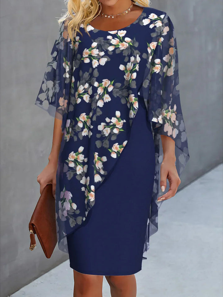 Damenkleid mit Chiffoncape und Blumenmuster für en Azul oscuro