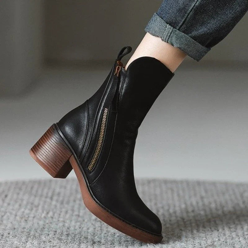 Elegante Damen Stiefeletten aus echtem Leder in Schwarz