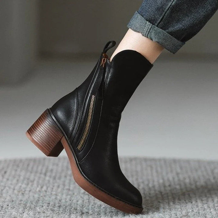 Elegante Damen Stiefeletten aus echtem Leder in Schwarz
