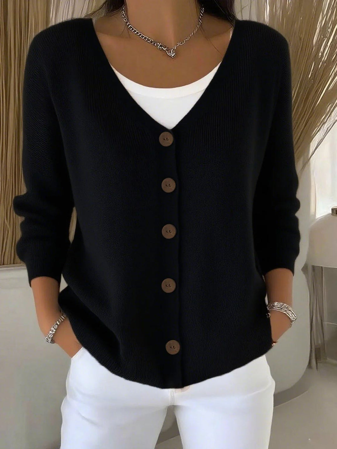 Elegante Pullover de Mujer con Botones en Negro