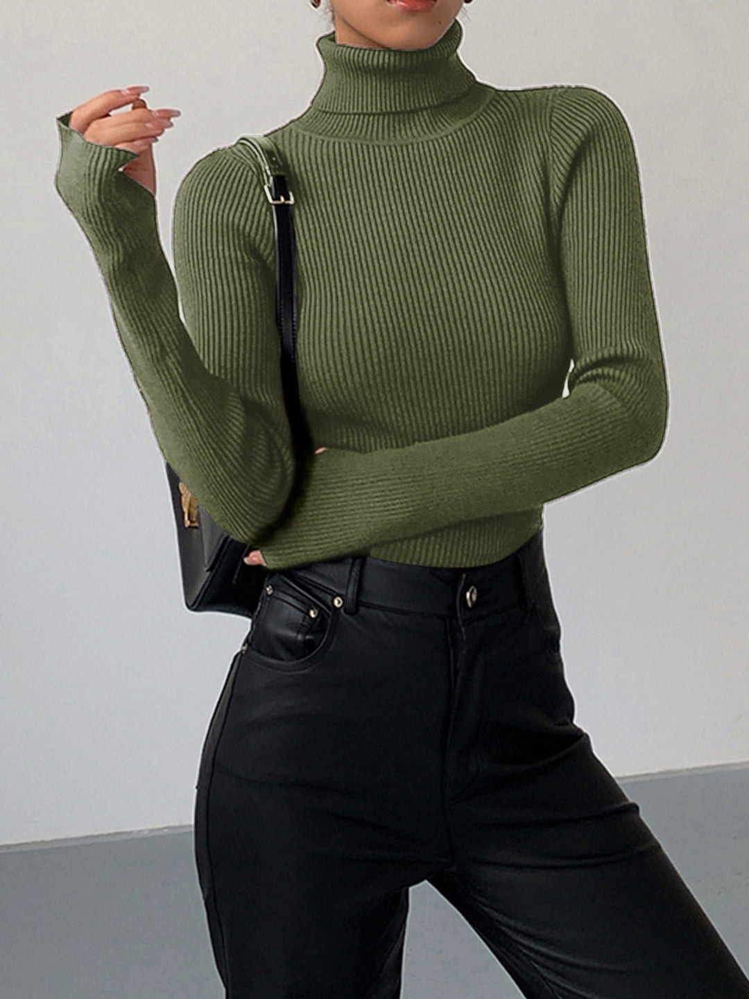 Eleganter Damen Pullover mit Rollkragen in Grün