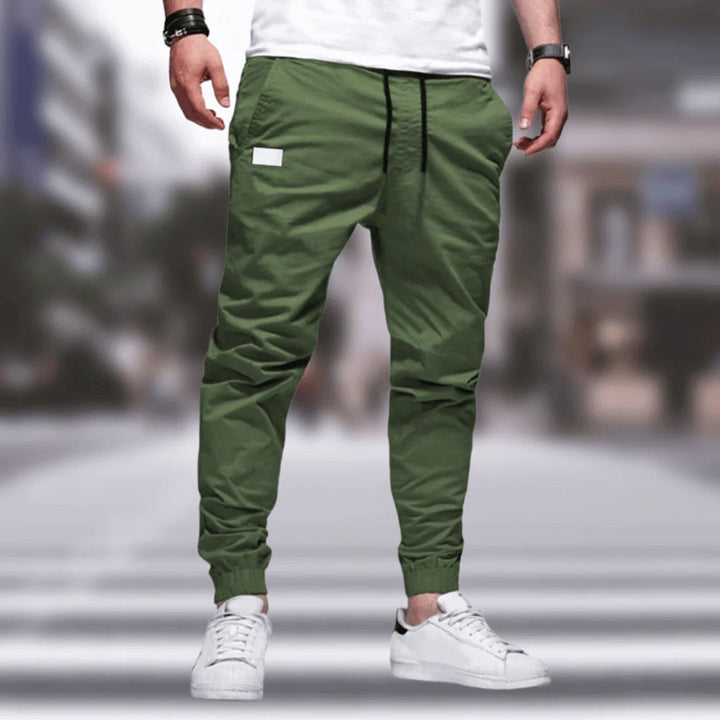 Herren Cargohose mit Stauraum und Komfort in Grün