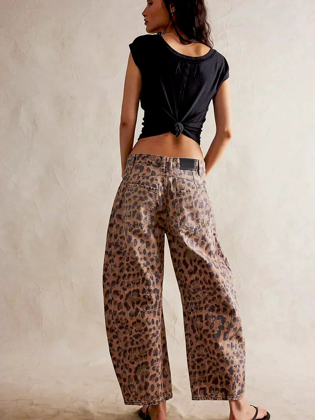 Jeans anchos para mujer con estampado animal (5)