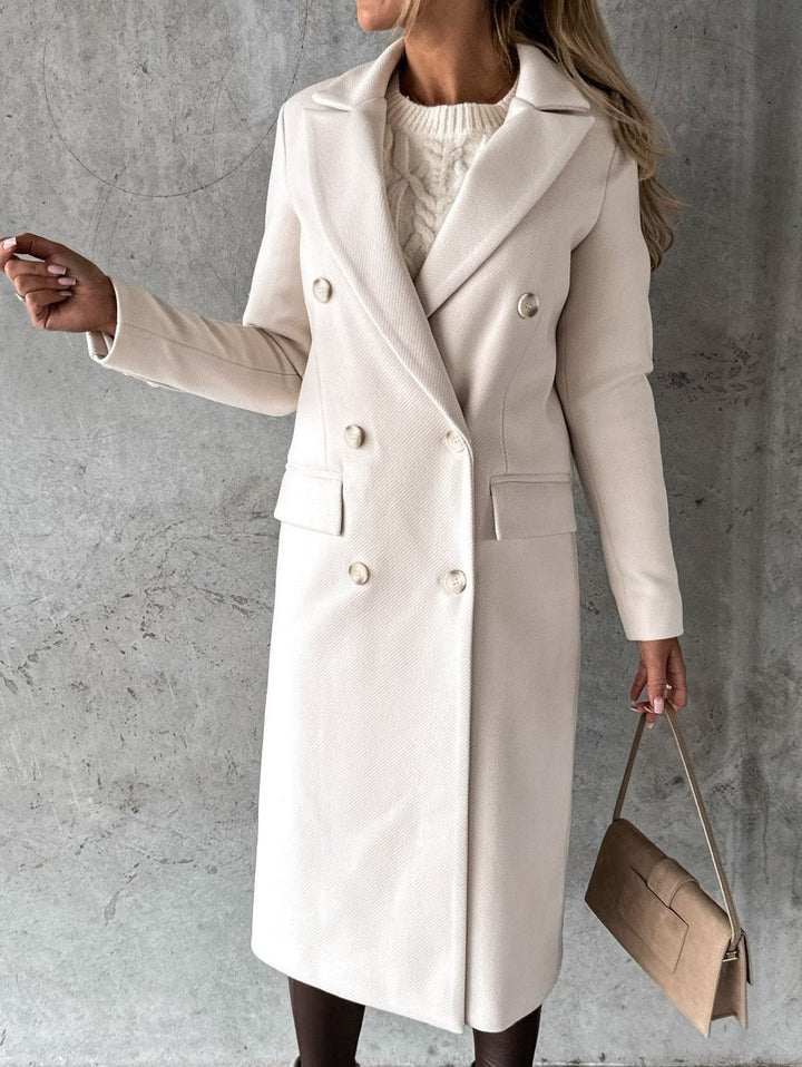 Klassischer Damen Wintermantel mit Doppelreiher in Beige