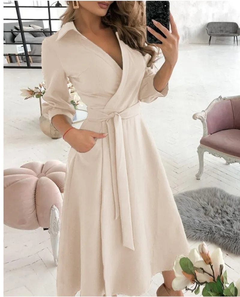 Schickes Midi-Kleid mit Gürtel en Beige