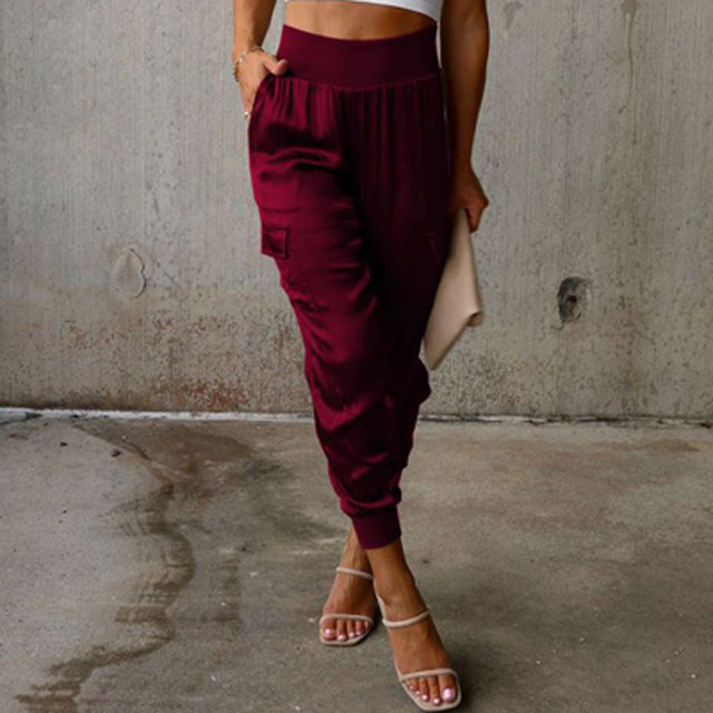 Sofisticados Pantalones Cargo en Vino