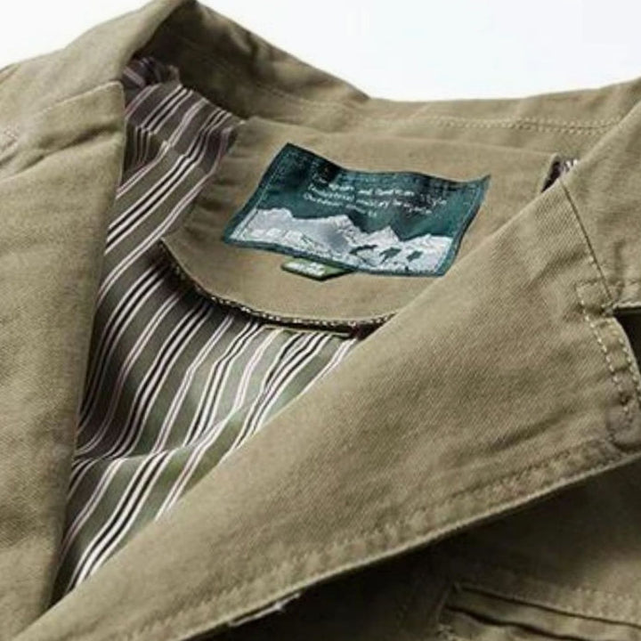 Taillierte Herren Jacke aus Baumwolle (7)