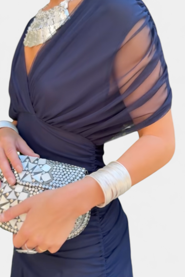 Vestido elegante de noche con hombro descubierto en Azul