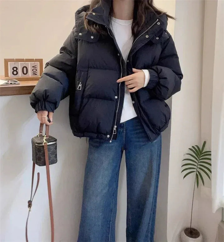 Warme Damen Winterjacke mit Kapuze und Kragen (4)