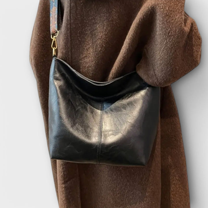 Women’s Shoulder Bag With Unique (3)